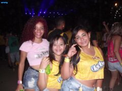 Oktober 10 Anos
